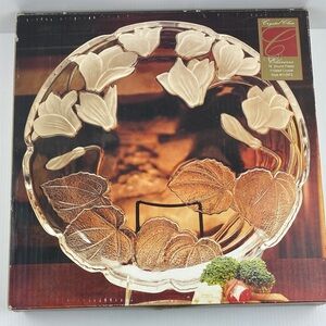 Crystal Clear Clarissa Platter 14" Round Frosted Tulips